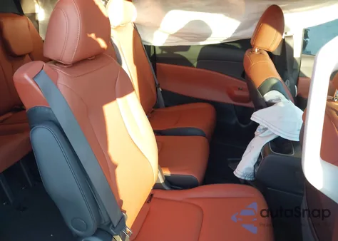 2025 Kia Carnival Mpv Sx z USA, uszkodzony, nr VIN KNDNE5K3XS6454204